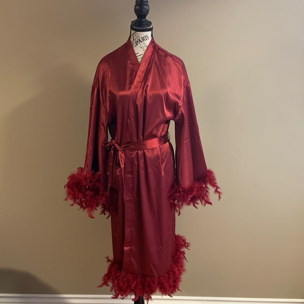 Cranberry Red Women's Satin Feather Trim Robe Size Large NEW